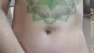 فتاة الكاميرا أنجي تظهر فرجها وتلمس نفسها من أجل المال