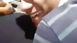 بتتناك فى الورشه مترجم