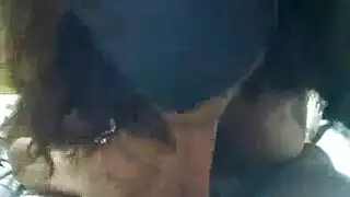 الفتاة المصرية سما تمص قضيب سعودي في مشهد إباحي صريح