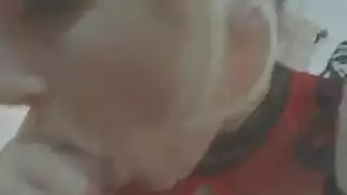 اختراق عميق: الفحل الأبيض يمارس الجنس بخشونة وعمق