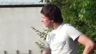 فوضى مراهقين بين الأعراق: شهوة الشباب مُطلَقة