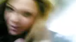 مشهد صريح: عاهرة مصرية تركب ثم تُصطدم بقوة