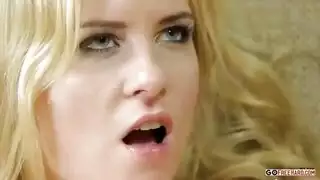 سولو ديابر سيكس: سيسي بوي اكس اكس اكس