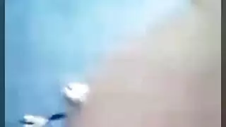 شاب لبناني يضرب فرج زوجته السعودية الضيق بقوة هاردكور