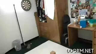 فرنسيز محجب حامل