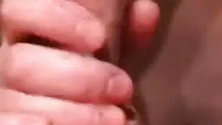 سمنة اللسان وشاعر المليون ربط الحذاء